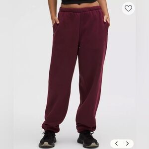 Lululemon’s Women's Steady State SuperLoft Jogger // Size Small